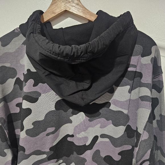 Champion Gray Camouflage Hoodie with Chain Accent - Picture 4 of 9